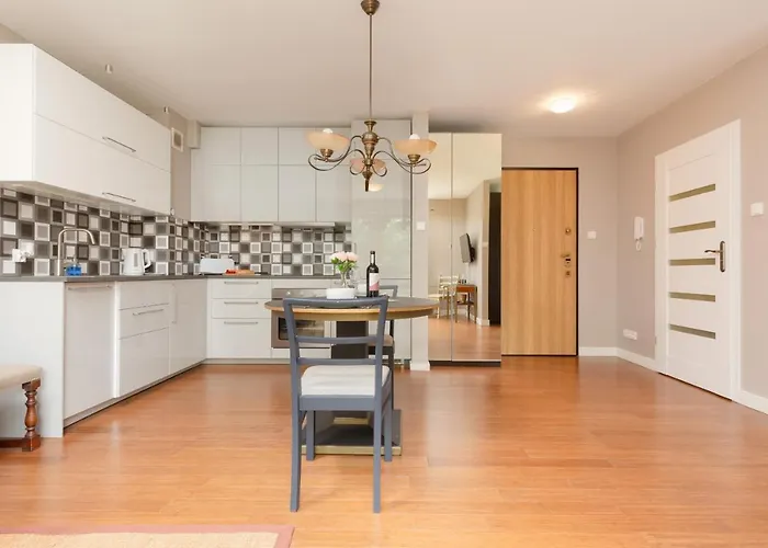 Elegancki Apartament W Centrum Gdyni Z Parkingiem By Noclegi Renters
