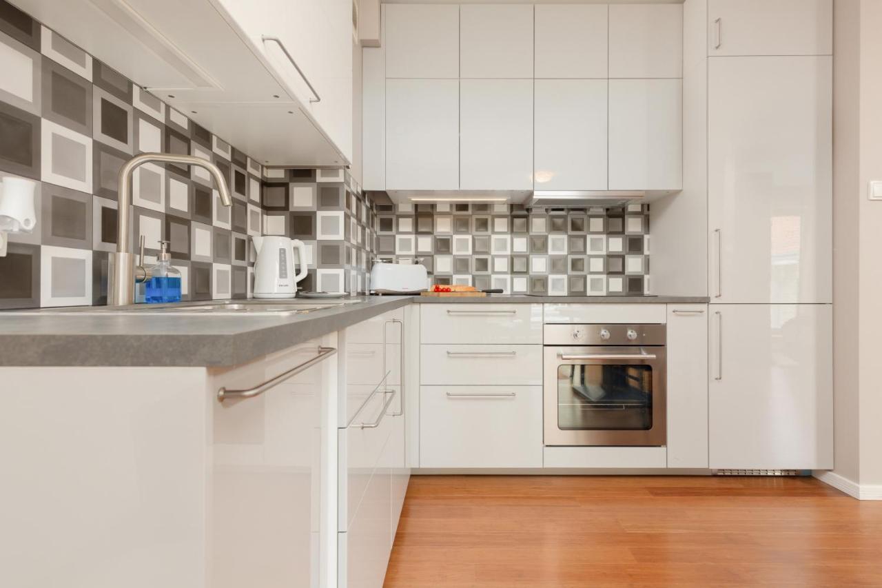 Apartment Elegancki W Centrum Gdyni Z Parkingiem By Renters Gdynia